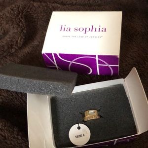 NIB  CRAVE SET size 6 from LIA SOPHIA